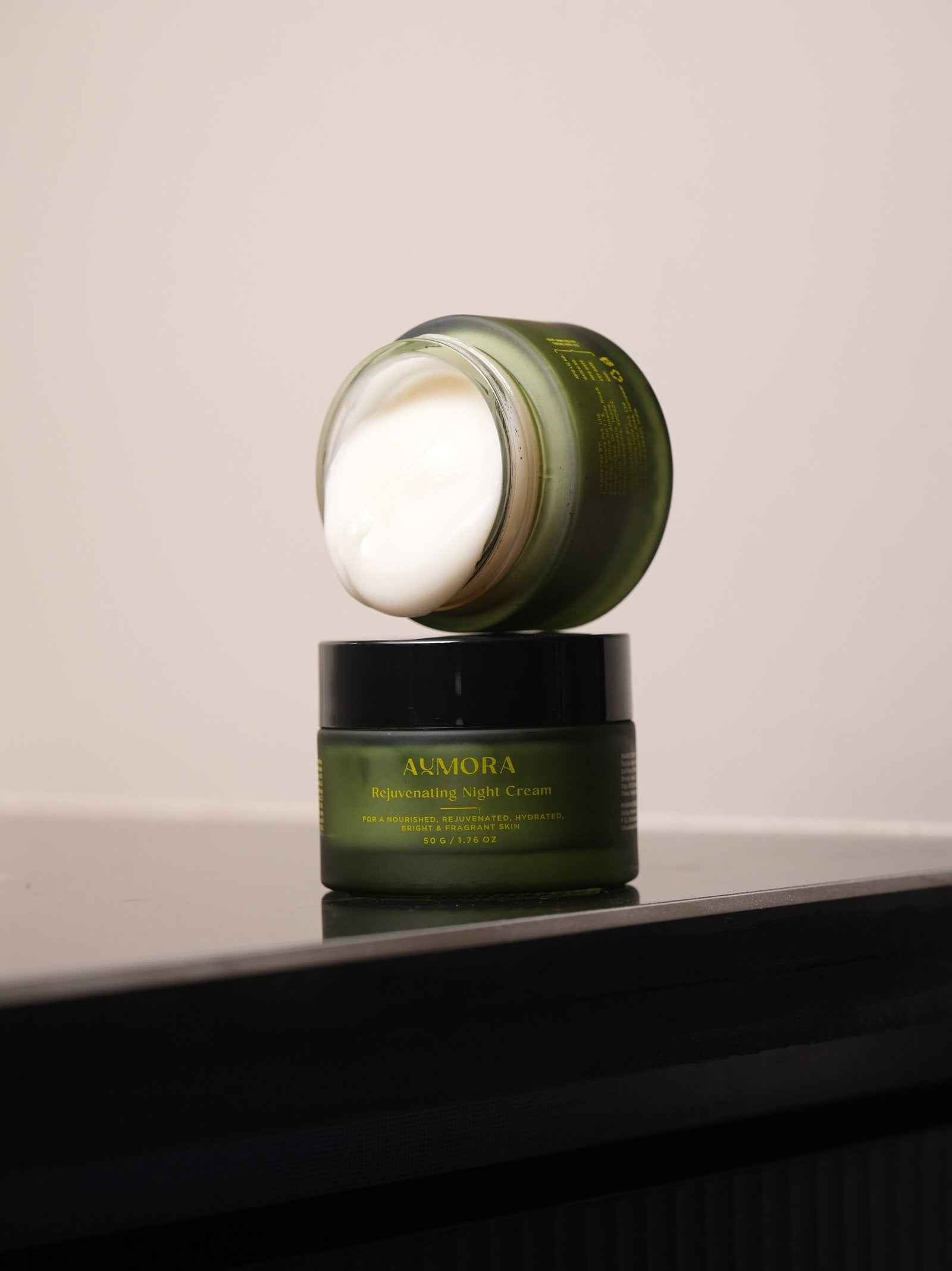 Auumora Rejuvenating Night cream